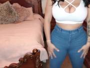 Morena gostosa jeans