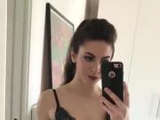 italian model show herself in lingerie