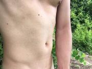 Outdoor wank hands free cumshot