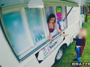 Brazzers - Brazzers Exxtra - When The Food Truck Is A Rocki