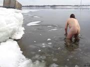 Swim with a long deep dildo 45 cm in ass in ICE WATER! #3