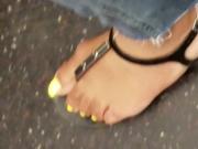 This lady and her candid yellow toes... mmm