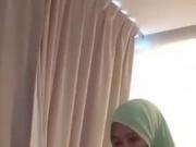 Hijab Girl Sucking Cock Like A Bitch