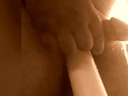 Muscular bbc hunk jerks off his big dick