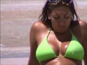 candid horny beach milf crotch and tit shot 146