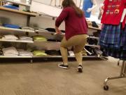 Thick BBW worker