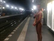 me naked in subway