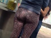 Spandex ass and jeans, culos de universitarias