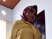 Indonesian - goyangan jilbaber