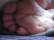 italian slepping feet and soles video