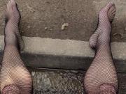Ruined cumshot! Really pathetic dribble in fishnets by road