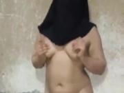 Samar Slut sharmota from Egypt – Showing Herself Naked with Niqab