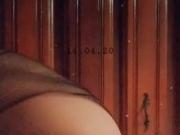 Big arab ass with dildo