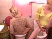 Vikanymph - In The Bathroom With Alice.wmv