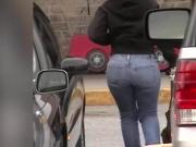 candid - MILF with big, juicy booty in tight jeans