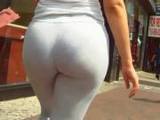 Candid Vpl sweatpants jiggle