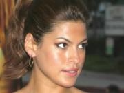 Eva Mendes senza veli