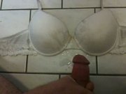a bra shot