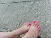 pink toes quickie