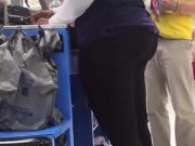 Big Booty WalMart Cashier