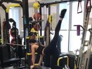 Kate Beckinsale working out