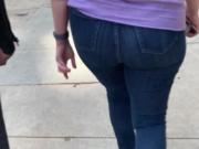 PAWG MILF in tight jeans