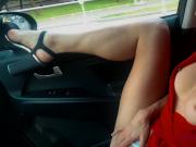 Busty blondie get naked in the taxi and showing her ass