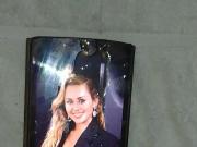 Miley Cyrus cumtribute
