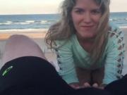QUICK SUCK FUCK A PUBLIC BEACH
