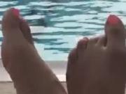 Pool side feet
