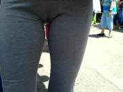 cameltoe madura gris1