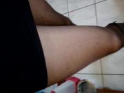 je marche en collant Diam's et bottes noires