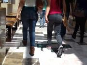 Ass jeans, mama e hija culonas