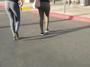 Big booty in leggings