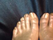 Gold-Bronze Feets oiled Spray