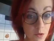 French redhead turkey sticks her anus