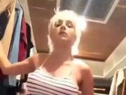 Bimbo Striptease