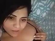 Hot girl in bikini doing selfies 2.mp4