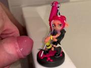 Hotglue: Octoling Girl amiibo