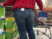 Juicy Mature Ass pt2!