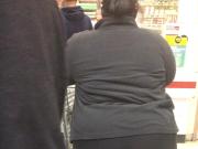 nice ass in supermarket with her pretty lycra