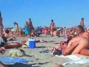 NUDISTES ET SEXE SUR LA PLAGE