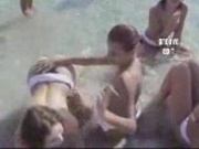 BEACH GIRLS 2