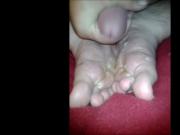 Cumming on feet