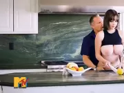 Sexy Busty Babe