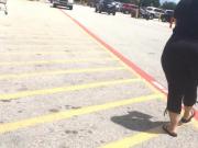 Thick Latina Milf Huge Butt in Parking Lot