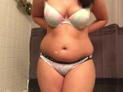 chubby girl masturbating