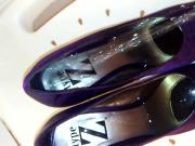 HeelGoddess's purple pumps pissed