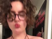 Hotvixenwifey Displays Tits