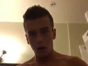 Sexy boy wank in bath.mp4